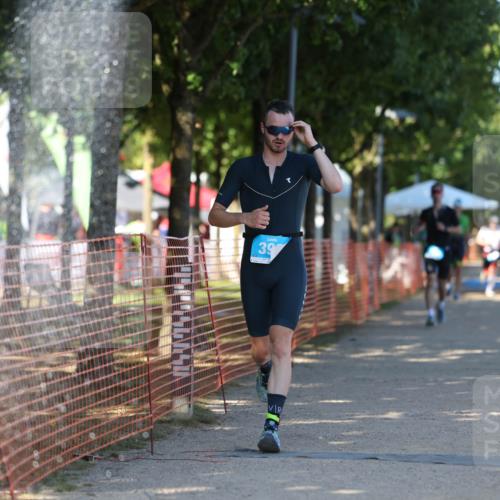 07.09.2025 - 19. Norderstedt Triathlon Michael Strokosch http://msf.ph/oto/8770251 07.09.2025 15:29:58 Laufen 398, 877, 1414 meine-sportfotos.de