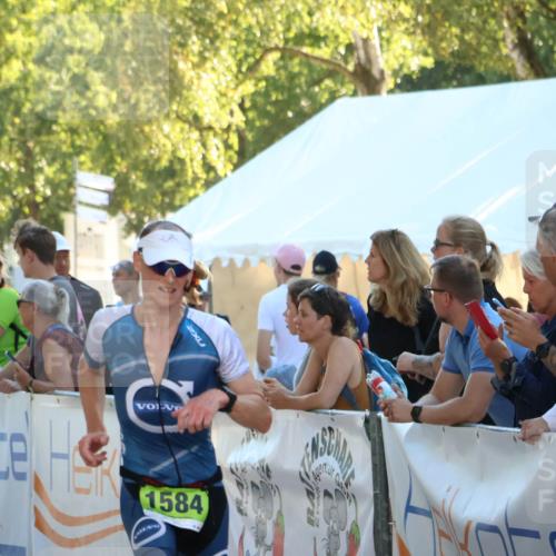 07.09.2025 - 19. Norderstedt Triathlon Zöllner http://msf.ph/oto/8770255 07.09.2025 16:41:47 Ziel 1584, 1595 meine-sportfotos.de