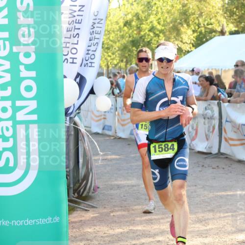 07.09.2025 - 19. Norderstedt Triathlon Zöllner http://msf.ph/oto/8770304 07.09.2025 16:41:49 Ziel 1584, 1595 meine-sportfotos.de