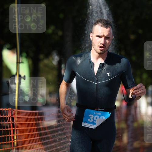 07.09.2025 - 19. Norderstedt Triathlon Michael Strokosch http://msf.ph/oto/8770307 07.09.2025 15:30:00 Laufen 398, 877, 1414 meine-sportfotos.de