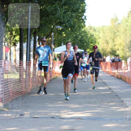 07.09.2025 - 19. Norderstedt Triathlon Michael Strokosch http://msf.ph/oto/8770348 07.09.2025 16:27:04 Laufen 1073, 1529, 1610 meine-sportfotos.de