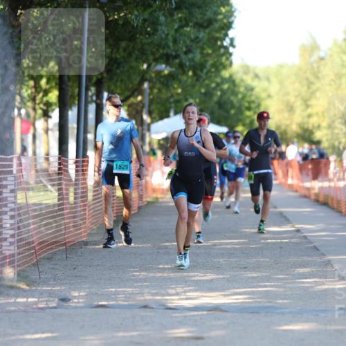 07.09.2025 - 19. Norderstedt Triathlon Michael Strokosch http://msf.ph/oto/8770352 07.09.2025 16:27:04 Laufen 1073, 1529, 1610 meine-sportfotos.de