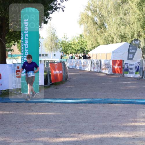 07.09.2025 - 19. Norderstedt Triathlon Zöllner http://msf.ph/oto/8770376 07.09.2025 09:22:34 Ziel 19 meine-sportfotos.de