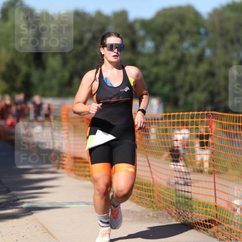 07.09.2025 - 19. Norderstedt Triathlon Michael Strokosch http://msf.ph/oto/8770393 07.09.2025 15:30:11 Laufen 374, 460, 1032 meine-sportfotos.de