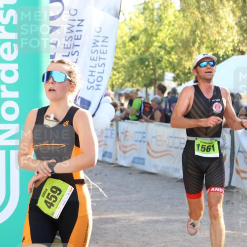 07.09.2025 - 19. Norderstedt Triathlon Zöllner http://msf.ph/oto/8770395 07.09.2025 16:42:15 Ziel 459, 1100, 1561 meine-sportfotos.de