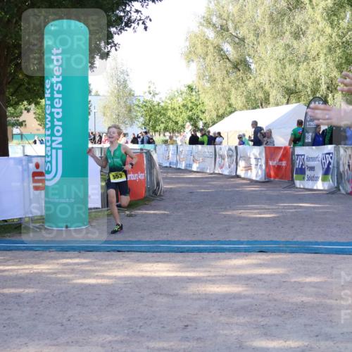 07.09.2025 - 19. Norderstedt Triathlon Zöllner http://msf.ph/oto/8770399 07.09.2025 09:44:44 Ziel 553 meine-sportfotos.de