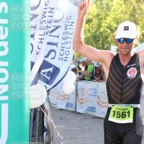 07.09.2025 - 19. Norderstedt Triathlon Zöllner http://msf.ph/oto/8770406 07.09.2025 16:42:16 Ziel 459, 1100, 1561 meine-sportfotos.de