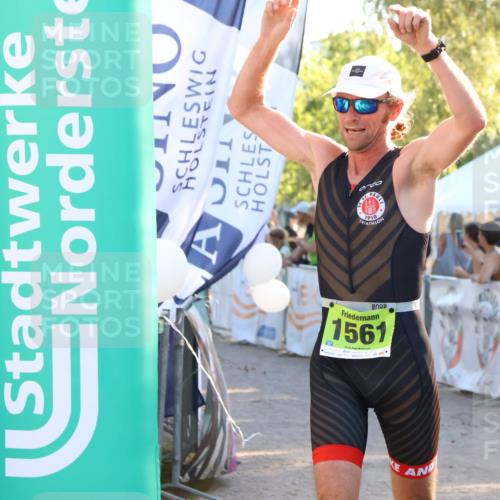 07.09.2025 - 19. Norderstedt Triathlon Zöllner http://msf.ph/oto/8770414 07.09.2025 16:42:16 Ziel 459, 1100, 1561 meine-sportfotos.de