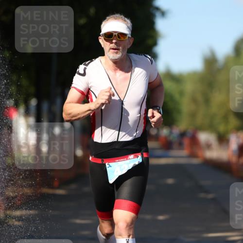 07.09.2025 - 19. Norderstedt Triathlon Michael Strokosch http://msf.ph/oto/8770420 07.09.2025 15:30:13 Laufen 374, 460, 1032 meine-sportfotos.de