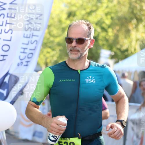 07.09.2025 - 19. Norderstedt Triathlon Zöllner http://msf.ph/oto/8770432 07.09.2025 16:42:27 Ziel 532, 1612 meine-sportfotos.de