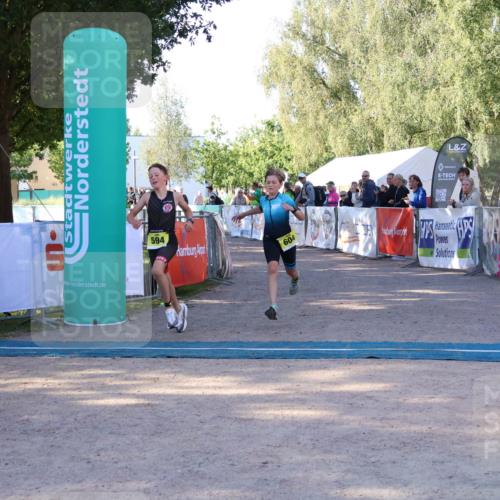 07.09.2025 - 19. Norderstedt Triathlon Zöllner http://msf.ph/oto/8770449 07.09.2025 09:45:56 Ziel 594, 595, 604 meine-sportfotos.de