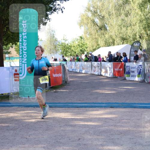 07.09.2025 - 19. Norderstedt Triathlon Zöllner http://msf.ph/oto/8770466 07.09.2025 09:45:57 Ziel 594, 595, 604 meine-sportfotos.de