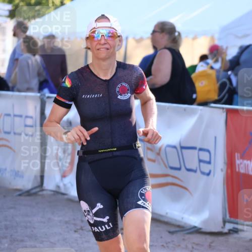 07.09.2025 - 19. Norderstedt Triathlon Zöllner http://msf.ph/oto/8770470 07.09.2025 16:42:46 Ziel 1050 meine-sportfotos.de