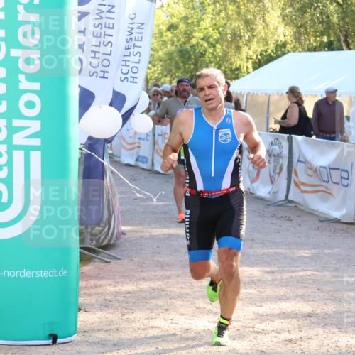 07.09.2025 - 19. Norderstedt Triathlon Zöllner http://msf.ph/oto/8770544 07.09.2025 16:42:53 Ziel 516, 1050, 1603 meine-sportfotos.de