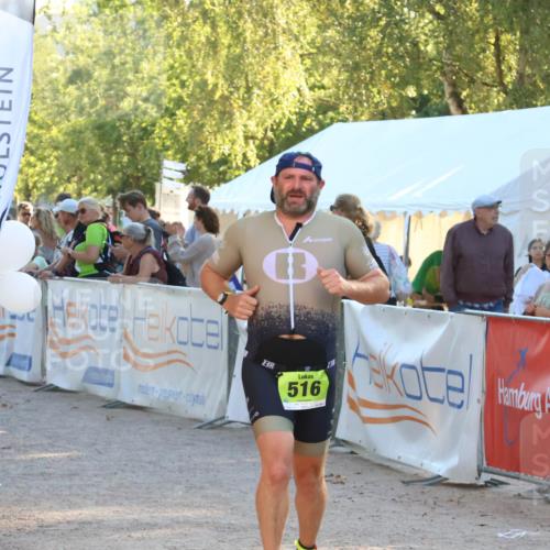 07.09.2025 - 19. Norderstedt Triathlon Zöllner http://msf.ph/oto/8770576 07.09.2025 16:42:55 Ziel 516, 1603 meine-sportfotos.de