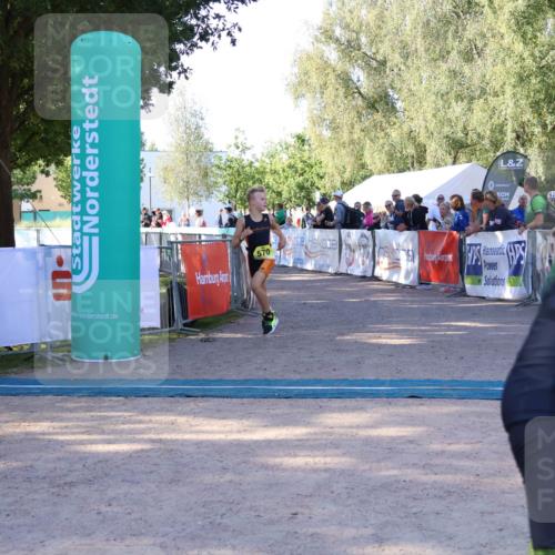 07.09.2025 - 19. Norderstedt Triathlon Zöllner http://msf.ph/oto/8770598 07.09.2025 09:46:56 Ziel 570, 633 meine-sportfotos.de