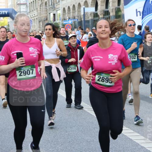 07.09.2025 - BARMER Alsterlauf Strokosch-Dieckow http://msf.ph/oto/8770606 07.09.2025 10:10:20 Ziel 2091, 2116, 2422, 2558, 3043, 3044, 3088, 3481, 3606, 3647, 3687, 3700, 4137, 4239, 4261, 4313, 4615, 4748, 4796, 4912, 4913, 5010, 5581, 5624, 5703, 5988, 6052, 6054, 6177, 8078, 8079, 8471 meine-sportfotos.de