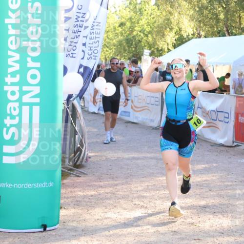07.09.2025 - 19. Norderstedt Triathlon Zöllner http://msf.ph/oto/8770608 07.09.2025 16:43:02 Ziel 516, 1075 meine-sportfotos.de