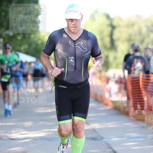 07.09.2025 - 19. Norderstedt Triathlon Michael Strokosch http://msf.ph/oto/8770661 07.09.2025 16:27:58 Laufen 406, 515, 882, 883, 1057, 1604 meine-sportfotos.de