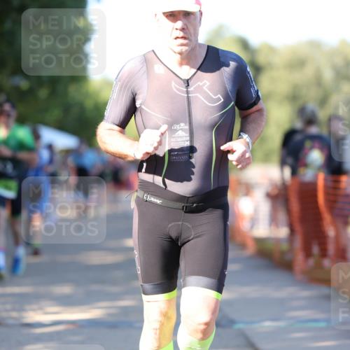 07.09.2025 - 19. Norderstedt Triathlon Michael Strokosch http://msf.ph/oto/8770665 07.09.2025 16:27:58 Laufen 406, 515, 882, 883, 1057, 1604 meine-sportfotos.de