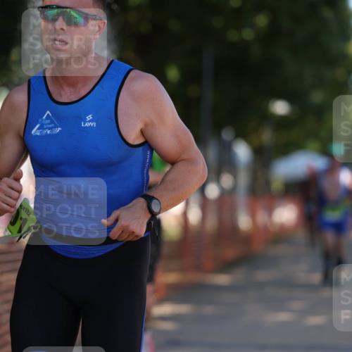 07.09.2025 - 19. Norderstedt Triathlon Michael Strokosch http://msf.ph/oto/8770667 07.09.2025 15:31:20 Laufen 417, 967 meine-sportfotos.de