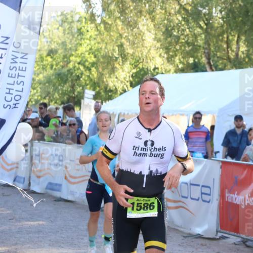07.09.2025 - 19. Norderstedt Triathlon Zöllner http://msf.ph/oto/8770683 07.09.2025 16:43:22 Ziel 430, 1063, 1545, 1546, 1586 meine-sportfotos.de