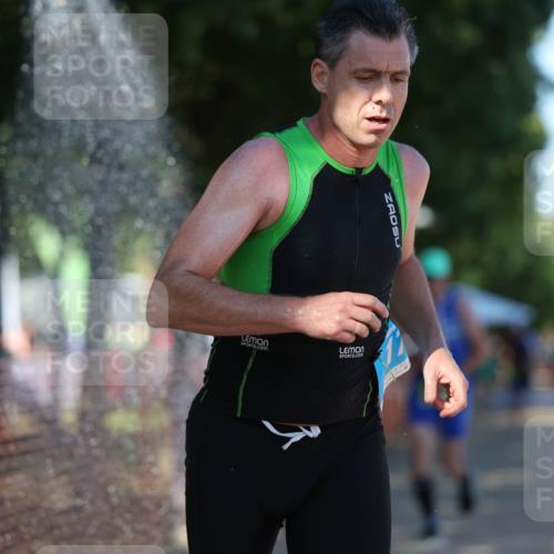 07.09.2025 - 19. Norderstedt Triathlon Michael Strokosch http://msf.ph/oto/8770695 07.09.2025 15:31:22 Laufen 400, 417, 967 meine-sportfotos.de