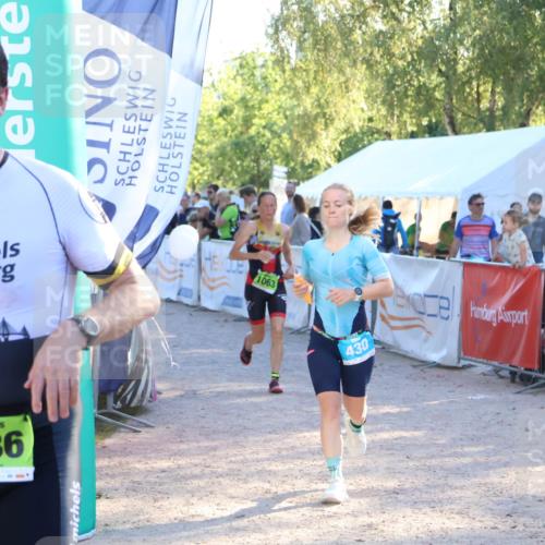 07.09.2025 - 19. Norderstedt Triathlon Zöllner http://msf.ph/oto/8770697 07.09.2025 16:43:24 Ziel 430, 1063, 1422, 1545, 1546, 1586 meine-sportfotos.de