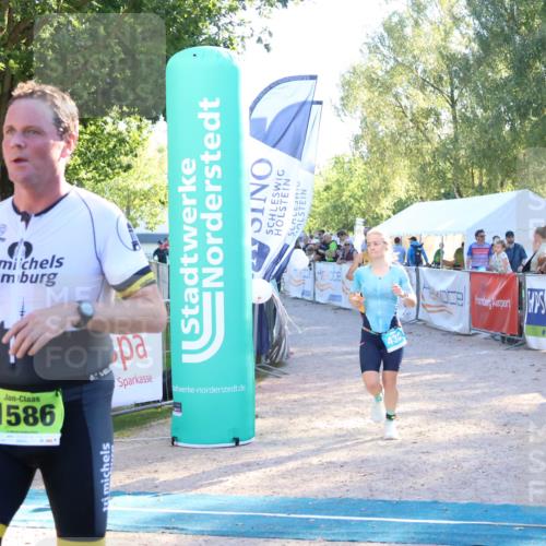 07.09.2025 - 19. Norderstedt Triathlon Zöllner http://msf.ph/oto/8770700 07.09.2025 16:43:24 Ziel 430, 1063, 1422, 1545, 1546, 1586 meine-sportfotos.de