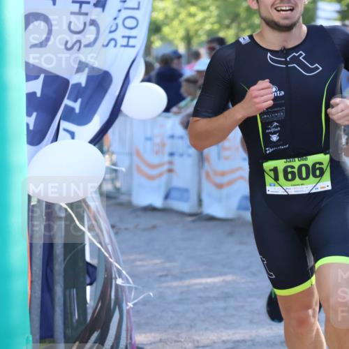 07.09.2025 - 19. Norderstedt Triathlon Zöllner http://msf.ph/oto/8770774 07.09.2025 16:43:30 Ziel 430, 1063, 1422, 1549, 1586, 1606 meine-sportfotos.de
