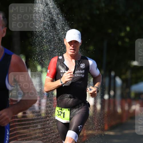 07.09.2025 - 19. Norderstedt Triathlon Michael Strokosch http://msf.ph/oto/8770792 07.09.2025 15:31:32 Laufen 400 meine-sportfotos.de