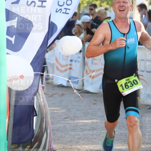 07.09.2025 - 19. Norderstedt Triathlon Zöllner http://msf.ph/oto/8770804 07.09.2025 16:43:35 Ziel 1549, 1577, 1606, 1630 meine-sportfotos.de