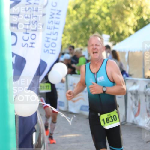 07.09.2025 - 19. Norderstedt Triathlon Zöllner http://msf.ph/oto/8770807 07.09.2025 16:43:36 Ziel 1549, 1577, 1606, 1630 meine-sportfotos.de