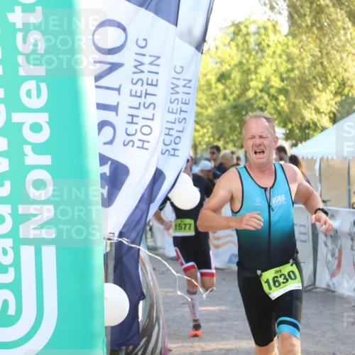 07.09.2025 - 19. Norderstedt Triathlon Zöllner http://msf.ph/oto/8770810 07.09.2025 16:43:36 Ziel 1549, 1577, 1606, 1630 meine-sportfotos.de