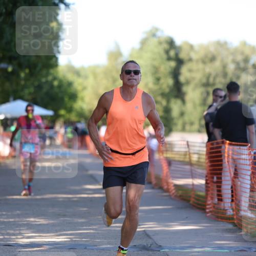 07.09.2025 - 19. Norderstedt Triathlon Michael Strokosch http://msf.ph/oto/8770831 07.09.2025 16:28:26 Laufen 897, 933, 1044, 1585 meine-sportfotos.de