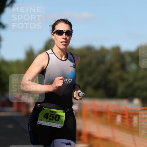 07.09.2025 - 19. Norderstedt Triathlon Michael Strokosch http://msf.ph/oto/8770838 07.09.2025 15:31:48 Laufen 450, 476 meine-sportfotos.de
