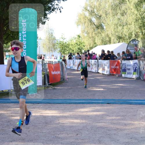 07.09.2025 - 19. Norderstedt Triathlon Zöllner http://msf.ph/oto/8770850 07.09.2025 09:48:25 Ziel 559, 576, 607, 623 meine-sportfotos.de