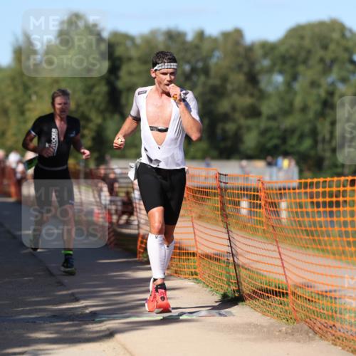 07.09.2025 - 19. Norderstedt Triathlon Michael Strokosch http://msf.ph/oto/8770876 07.09.2025 15:32:07 Laufen 1501 meine-sportfotos.de