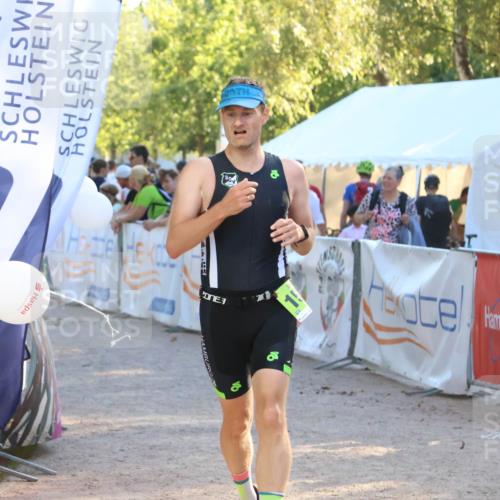 07.09.2025 - 19. Norderstedt Triathlon Zöllner http://msf.ph/oto/8770877 07.09.2025 16:43:48 Ziel 1097, 1486, 1555 meine-sportfotos.de