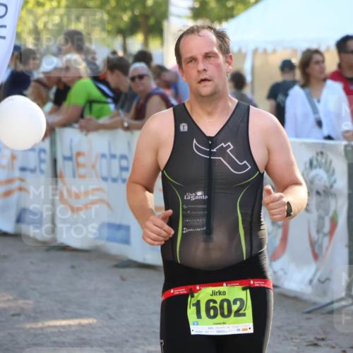 07.09.2025 - 19. Norderstedt Triathlon Zöllner http://msf.ph/oto/8770881 07.09.2025 16:43:54 Ziel 1555, 1602 meine-sportfotos.de