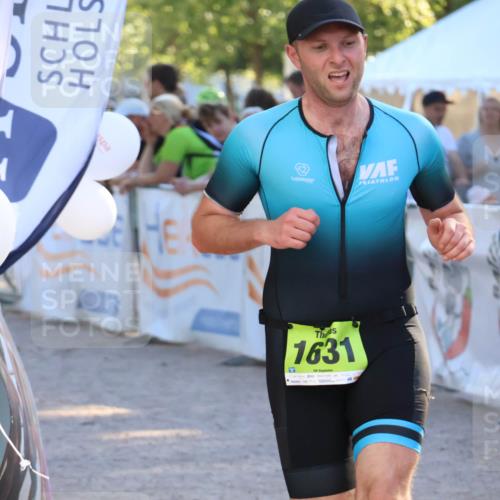 07.09.2025 - 19. Norderstedt Triathlon Zöllner http://msf.ph/oto/8770902 07.09.2025 16:43:59 Ziel 1602, 1631 meine-sportfotos.de