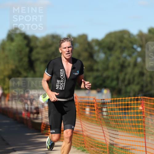 07.09.2025 - 19. Norderstedt Triathlon Michael Strokosch http://msf.ph/oto/8770915 07.09.2025 15:32:10 Laufen 373, 1459, 1501 meine-sportfotos.de