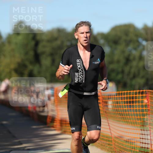 07.09.2025 - 19. Norderstedt Triathlon Michael Strokosch http://msf.ph/oto/8770922 07.09.2025 15:32:10 Laufen 373, 1459, 1501 meine-sportfotos.de