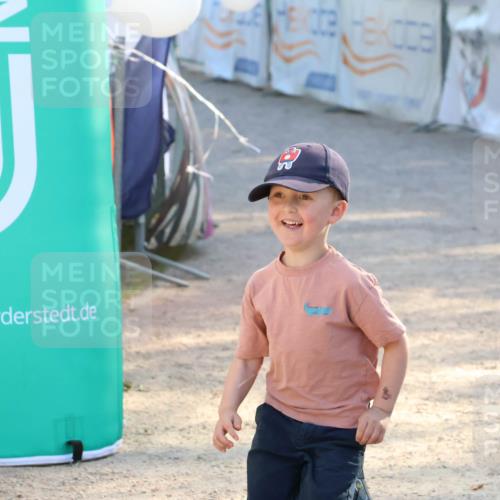 07.09.2025 - 19. Norderstedt Triathlon Zöllner http://msf.ph/oto/8770931 07.09.2025 16:44:02 Ziel 1602, 1631 meine-sportfotos.de