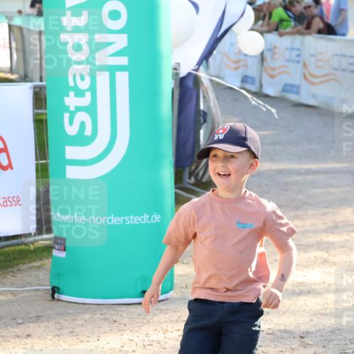 07.09.2025 - 19. Norderstedt Triathlon Zöllner http://msf.ph/oto/8770936 07.09.2025 16:44:02 Ziel 1602, 1631 meine-sportfotos.de