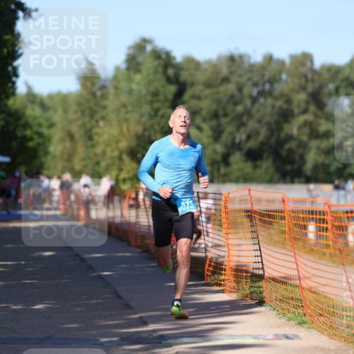 07.09.2025 - 19. Norderstedt Triathlon Michael Strokosch http://msf.ph/oto/8770966 07.09.2025 15:32:16 Laufen 373, 863, 1459 meine-sportfotos.de