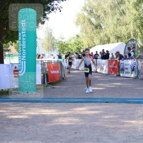 07.09.2025 - 19. Norderstedt Triathlon Zöllner http://msf.ph/oto/8770975 07.09.2025 09:48:56 Ziel 592, 629 meine-sportfotos.de
