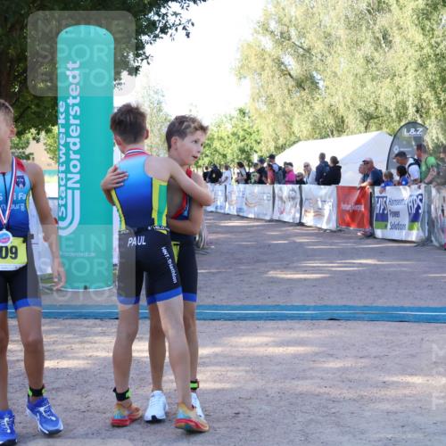 07.09.2025 - 19. Norderstedt Triathlon Zöllner http://msf.ph/oto/8771008 07.09.2025 09:49:00 Ziel 592, 629 meine-sportfotos.de