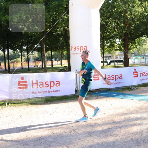 07.09.2025 - 19. Norderstedt Triathlon Zöllner http://msf.ph/oto/8771010 07.09.2025 16:44:23 Ziel 1079 meine-sportfotos.de