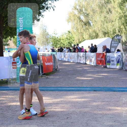 07.09.2025 - 19. Norderstedt Triathlon Zöllner http://msf.ph/oto/8771011 07.09.2025 09:49:03 Ziel 629 meine-sportfotos.de